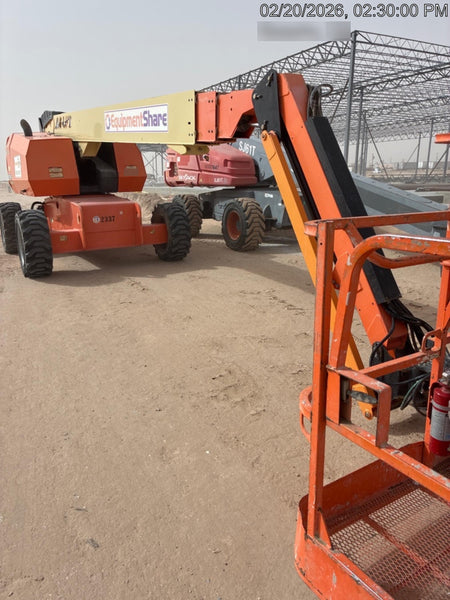 2017 JLG 660SJ