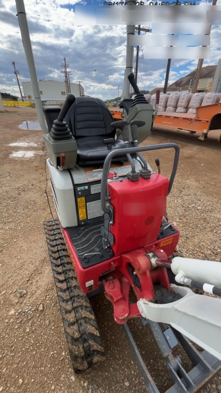 2023 TAKEUCHI TB210R