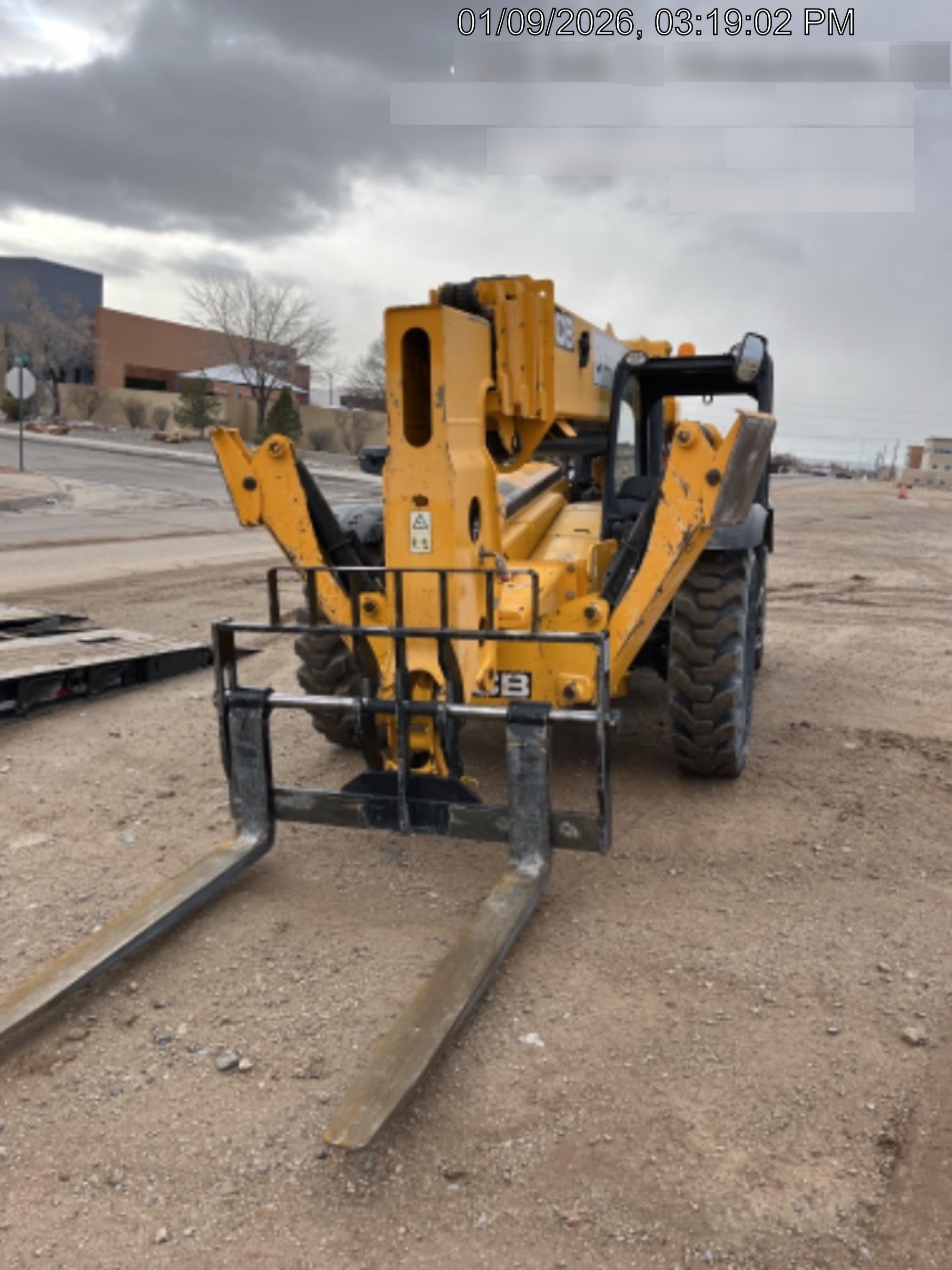 2020 JCB 512-56 Canopy, 74 HP, Solid Tires, STD Worklight, Beacon, Aux Hydraulics, Lifting Eye, Backup Alarm w/72" Carriage, 60" Forks