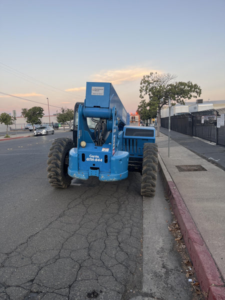2021 GENIE GTH-844