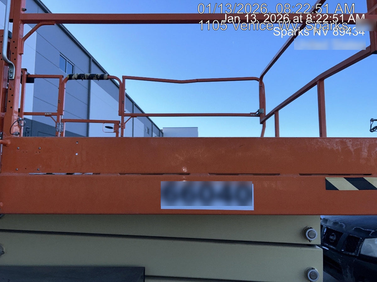 2020 JLG 430LRT