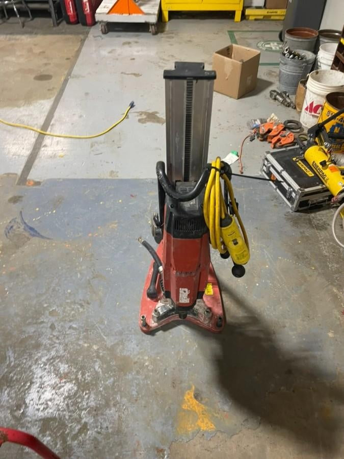 2021 HILTI DD250E