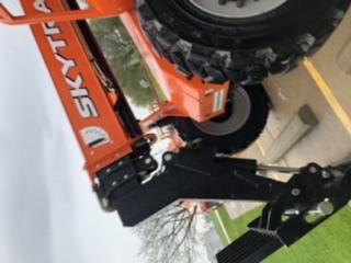 Custom Equipment HB-1430 Hy-Brid Scissor Lift
Platform capacity up to 670 lbs
Working height up to 20 ft
Weighs under 1,700 lbs
Non-marking wheels