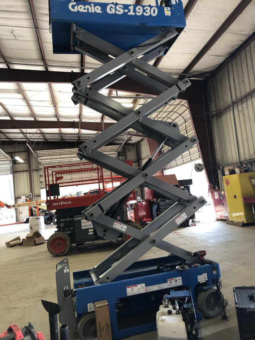 2018 GENIE GS-1930