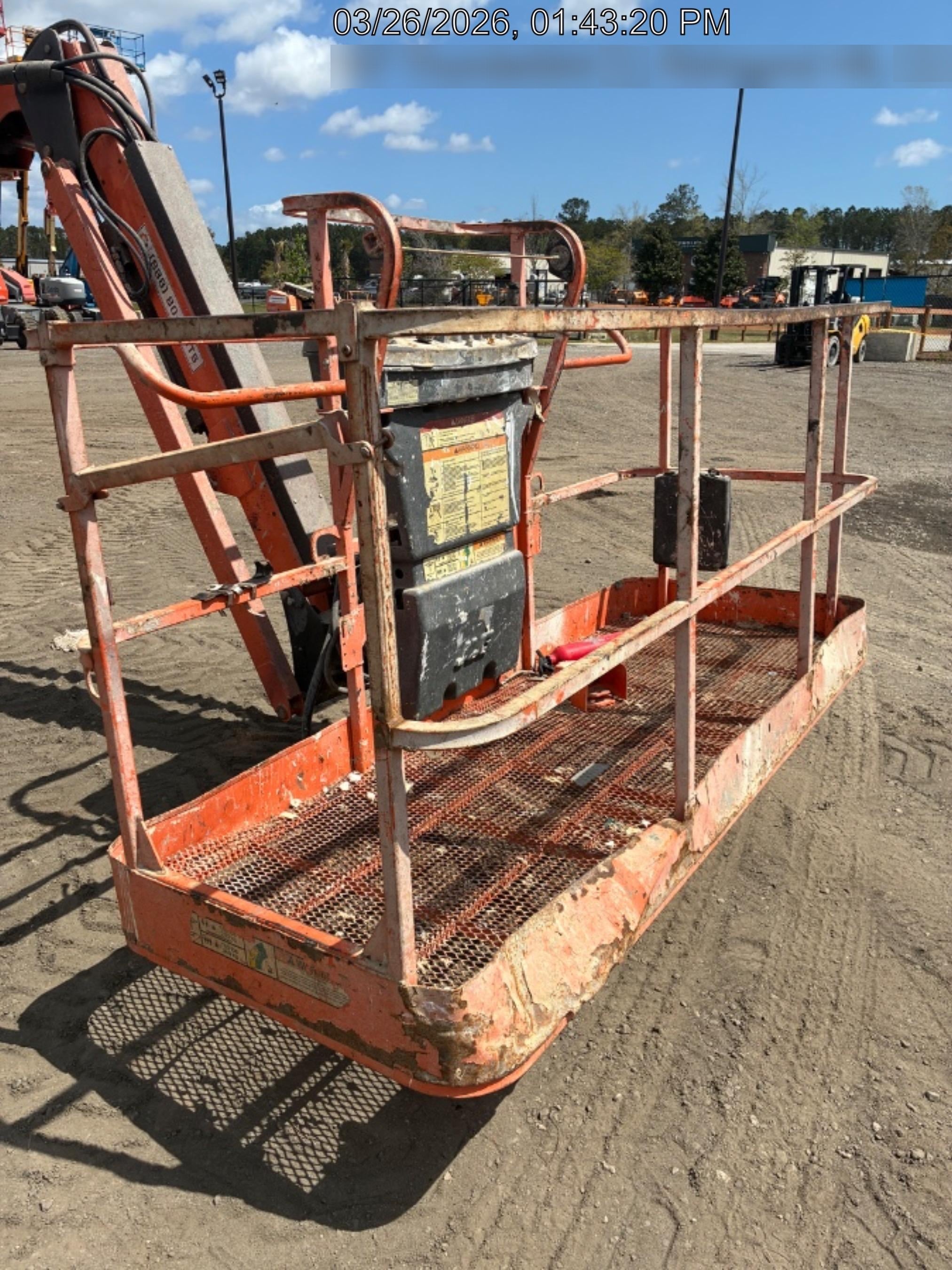 2019 JLG 660SJ