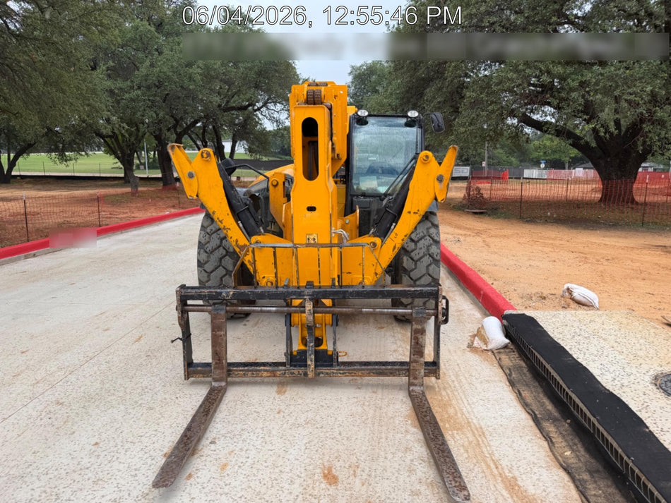 2022 JCB 510-56