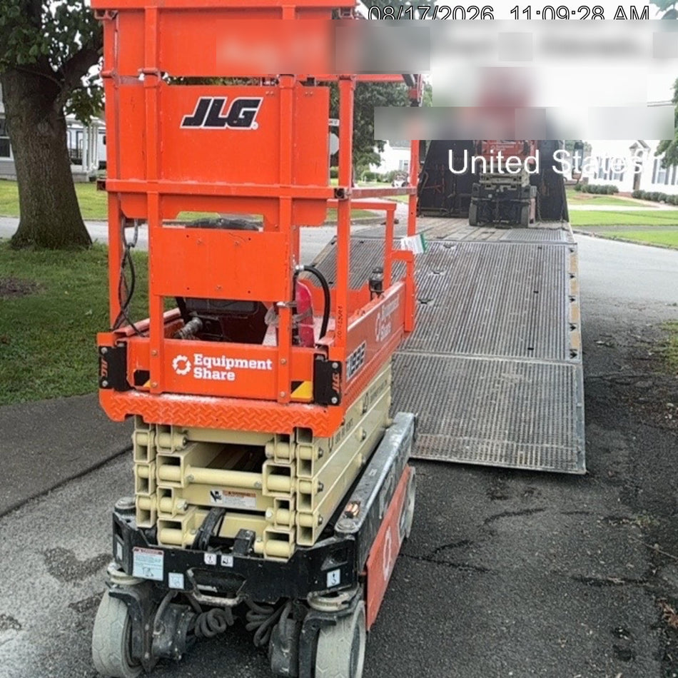 2023 JLG ES1932