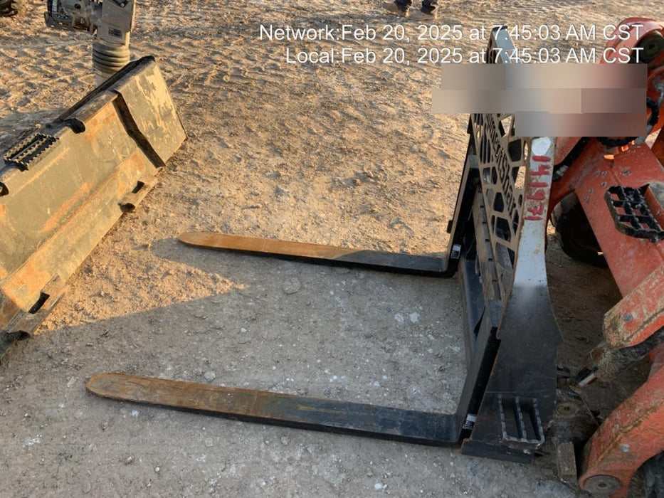 2021 PALADIN 48" Pallet Forks - Paladin