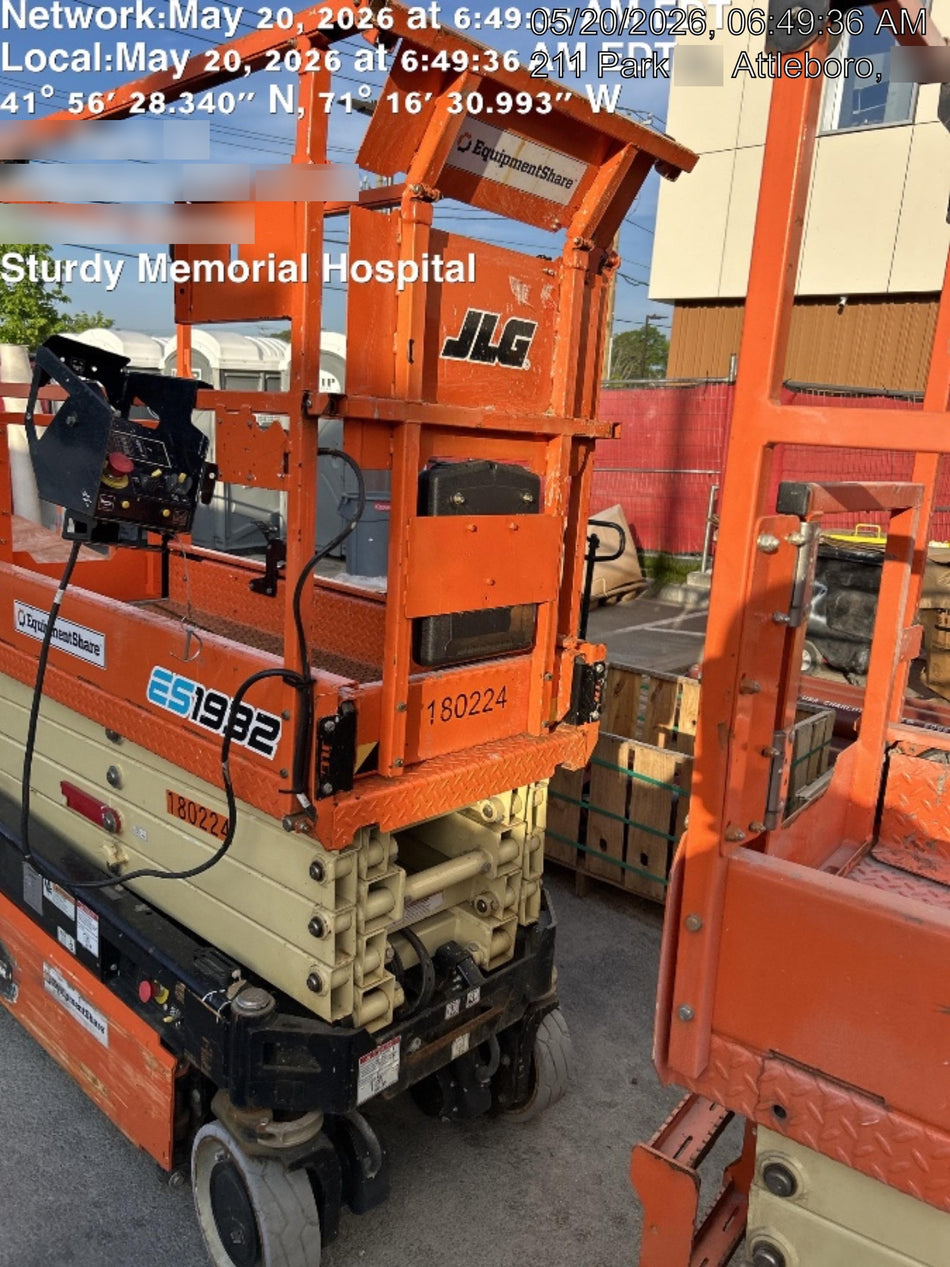 2021 JLG ES1932
