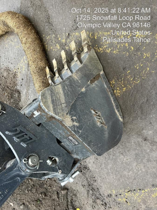 2025 JOHN DEERE 24" Bucket, Backhoe