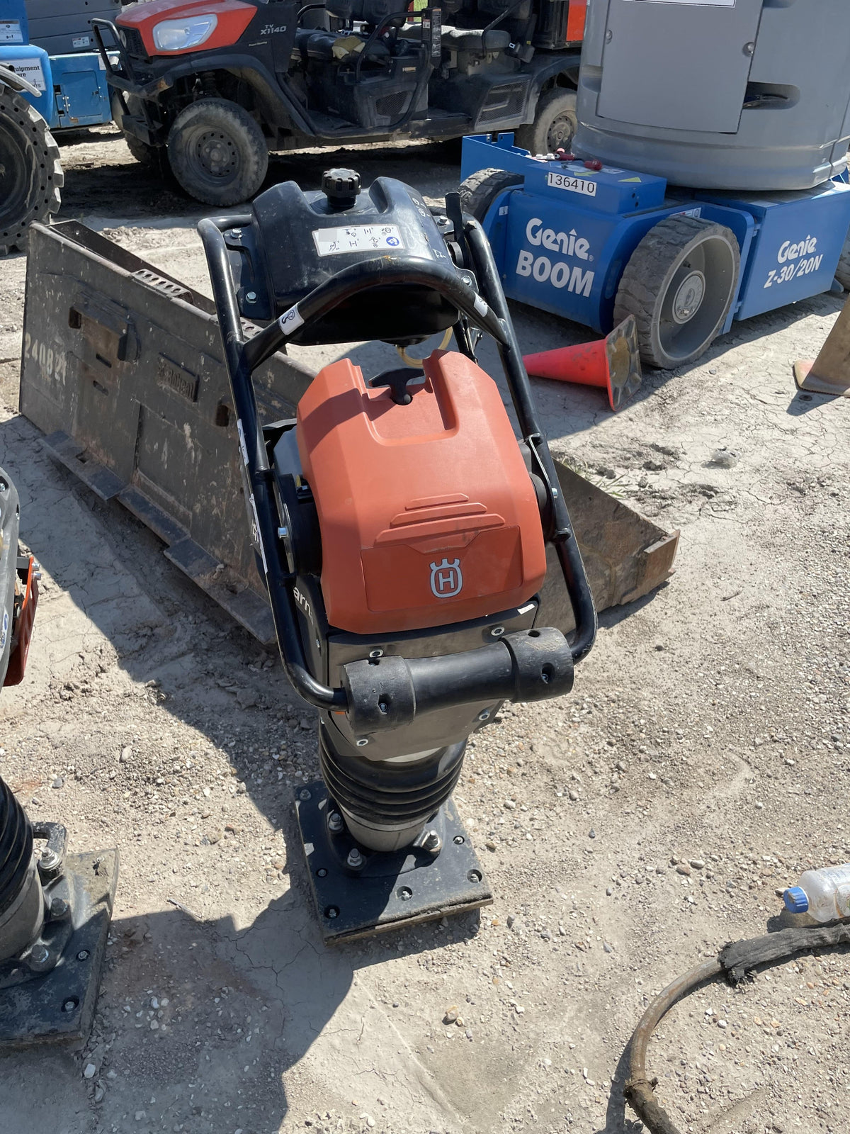 2024 HUSQVARNA LT6005