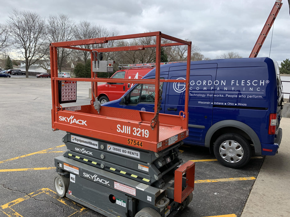 2016 Skyjack SJIII-3219 Standard Rental Specs