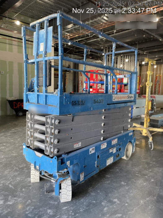 2017 Genie GS-3232 Genie GS3232 Narrow 32' Scissor Lift