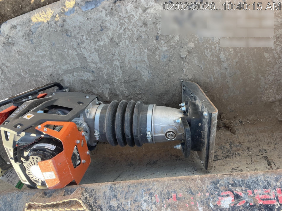 2025 HUSQVARNA LT6005