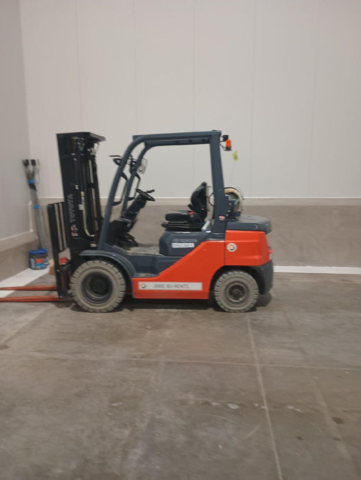 2022 TOYOTA 50-8FGU25