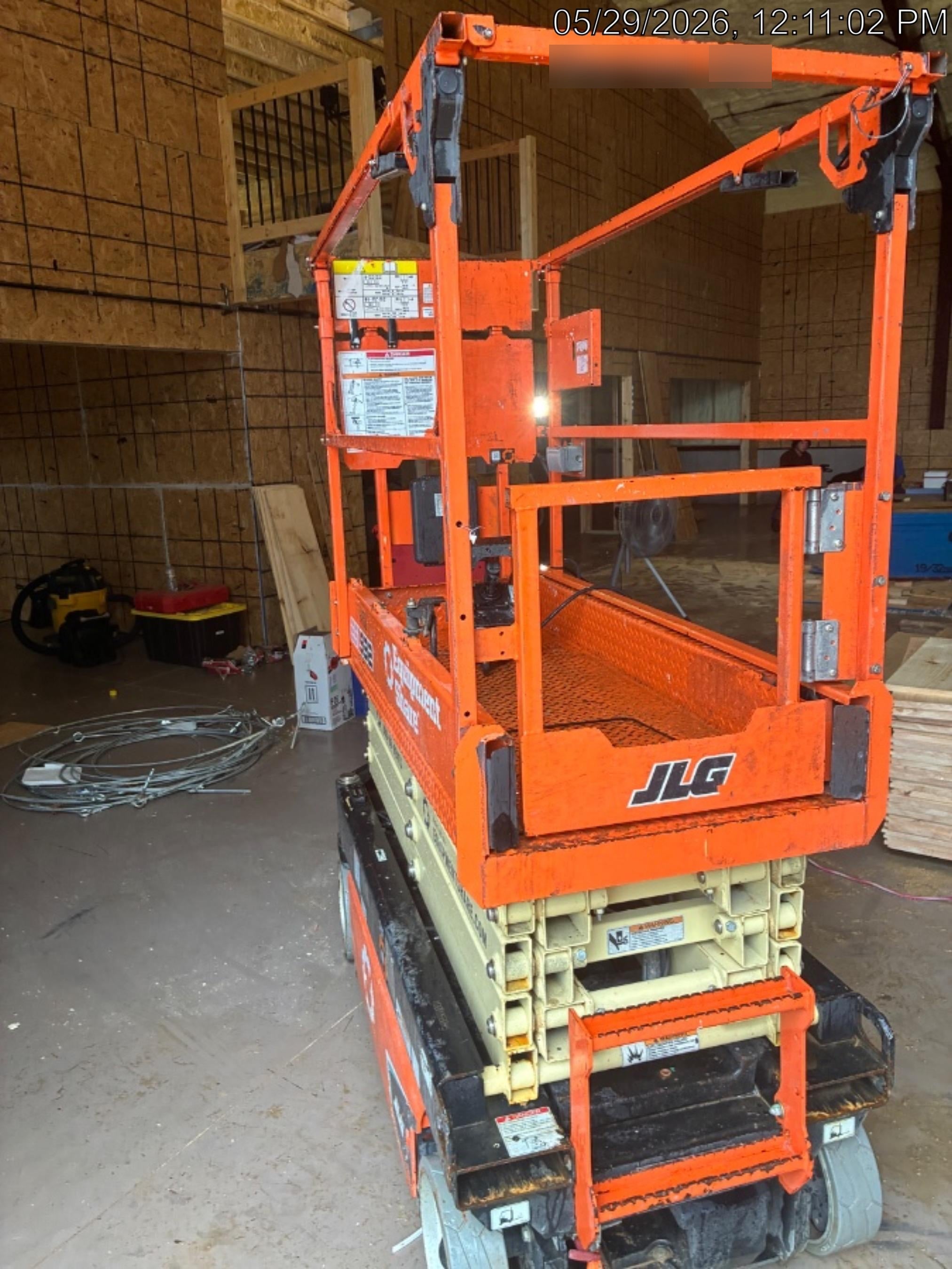 2022 JLG ES1932