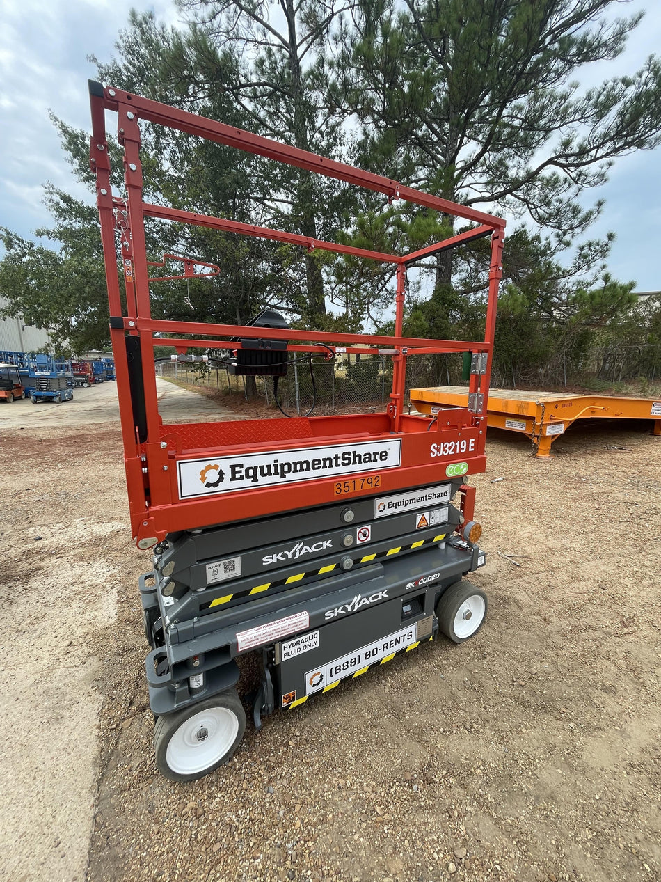 2023 SKYJACK SJ3219