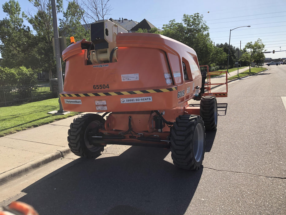 2020 JLG 600S