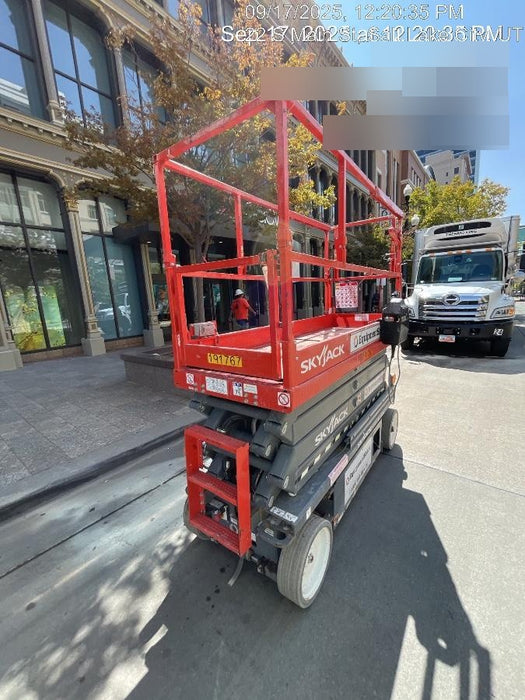 2021 SKYJACK SJ3226