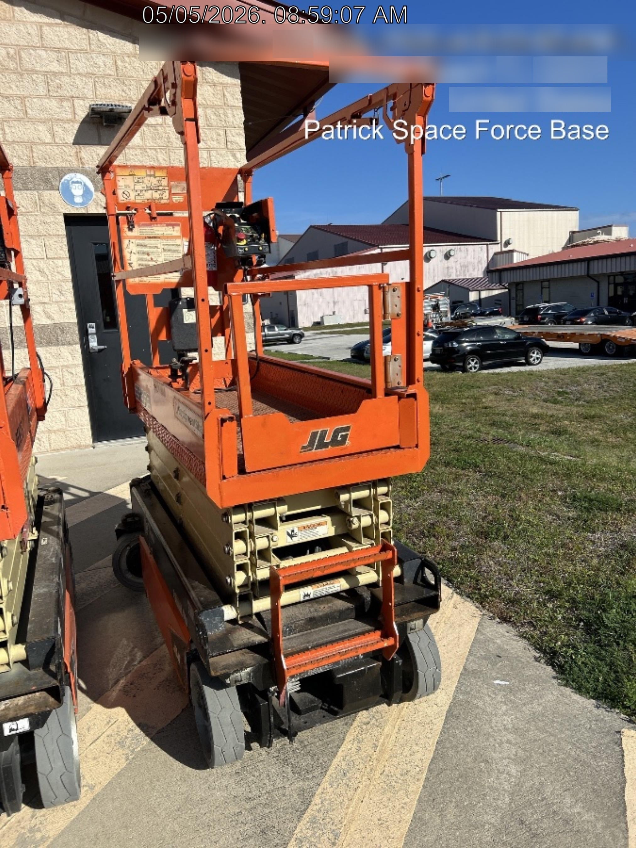 2022 JLG ES1932