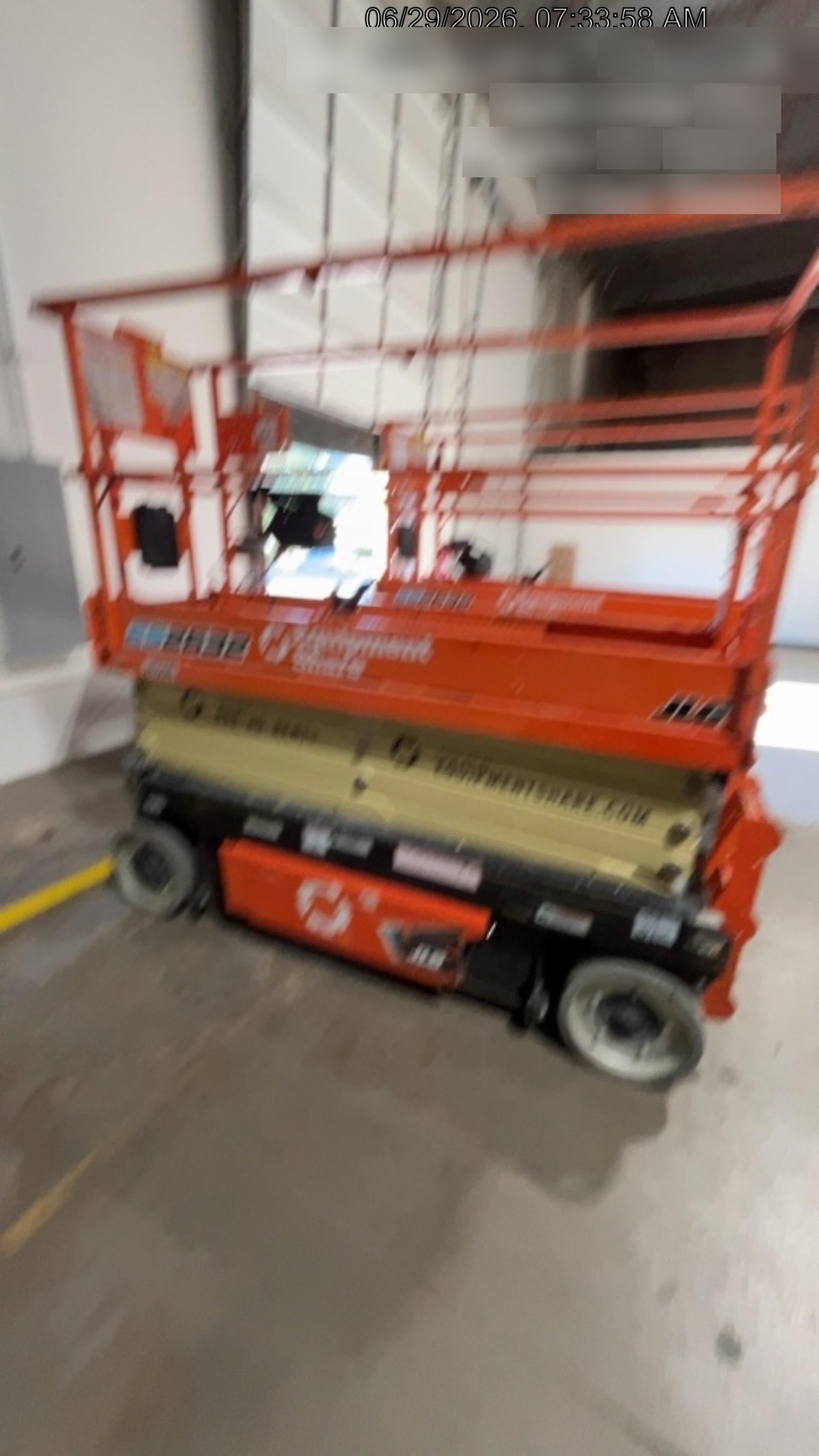 2022 JLG ES2632