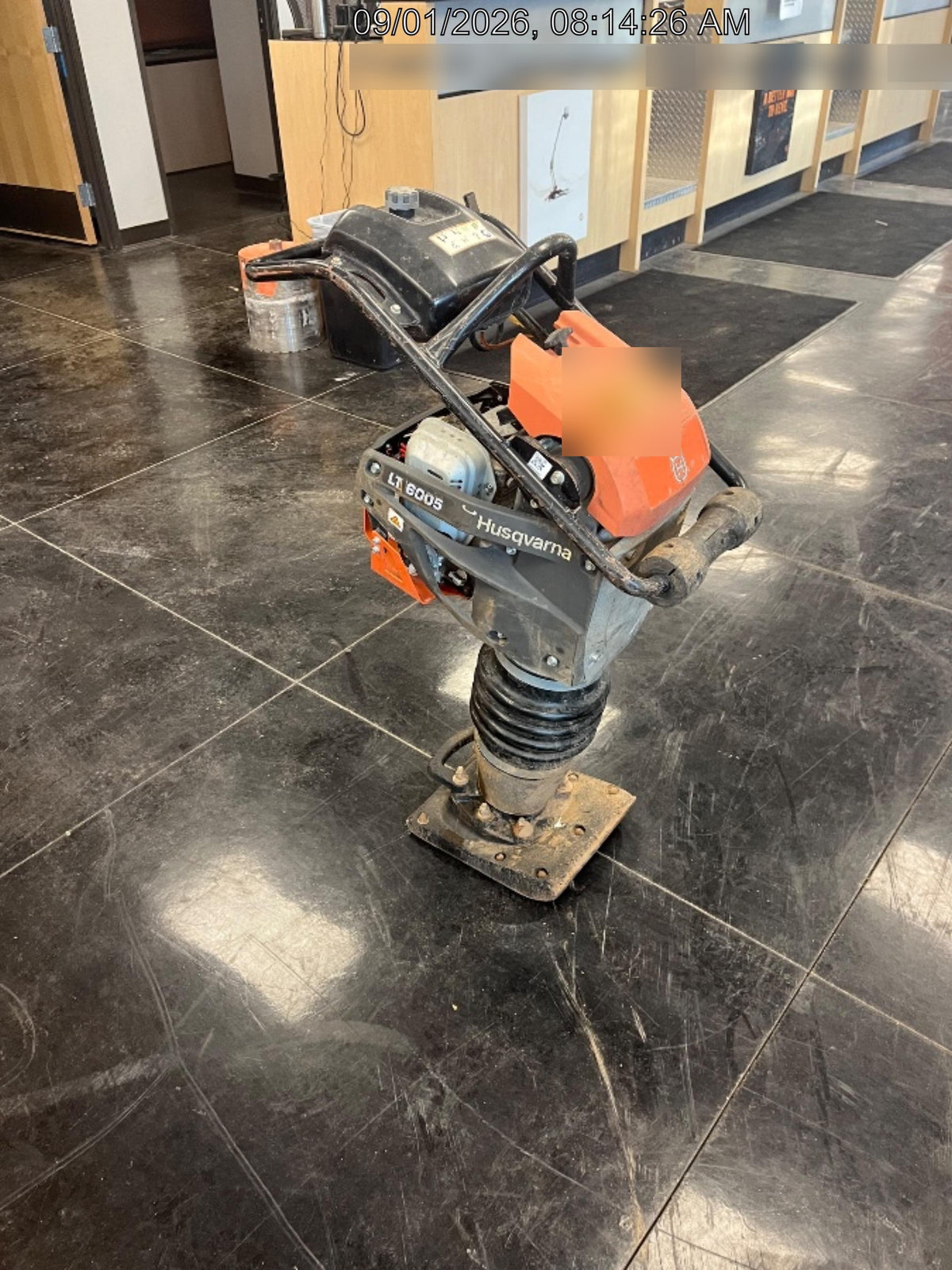 2025 HUSQVARNA LT6005