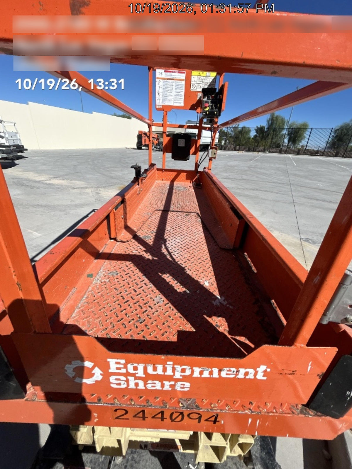 2022 JLG ES2632