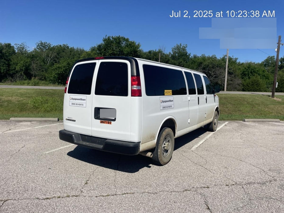 2023 CHEVROLET Express Van - Rental