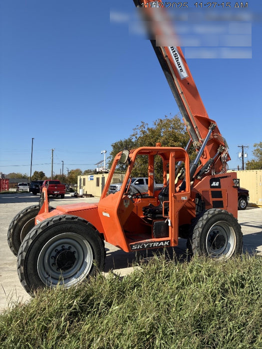 2020 Skytrak 8042 74 Hp, FF Tires, Work Lights, Beacon, Aux Hydraulics, Back up Alarm, Lifting Eye, ES Decals