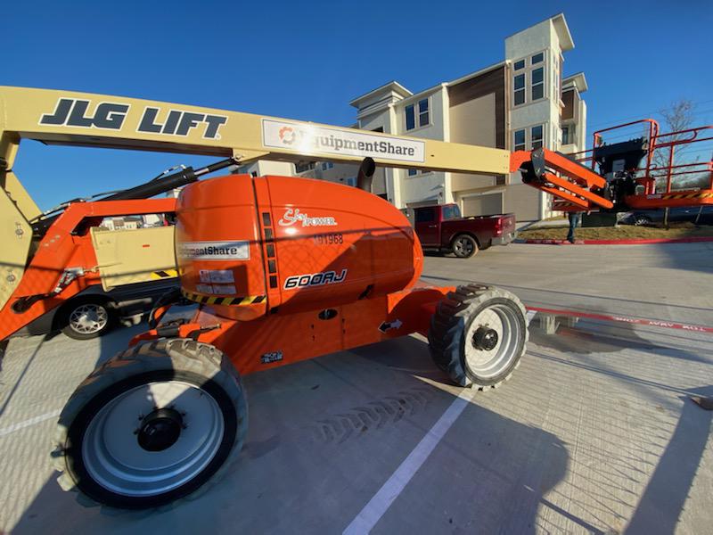 2021 JLG 600AJ