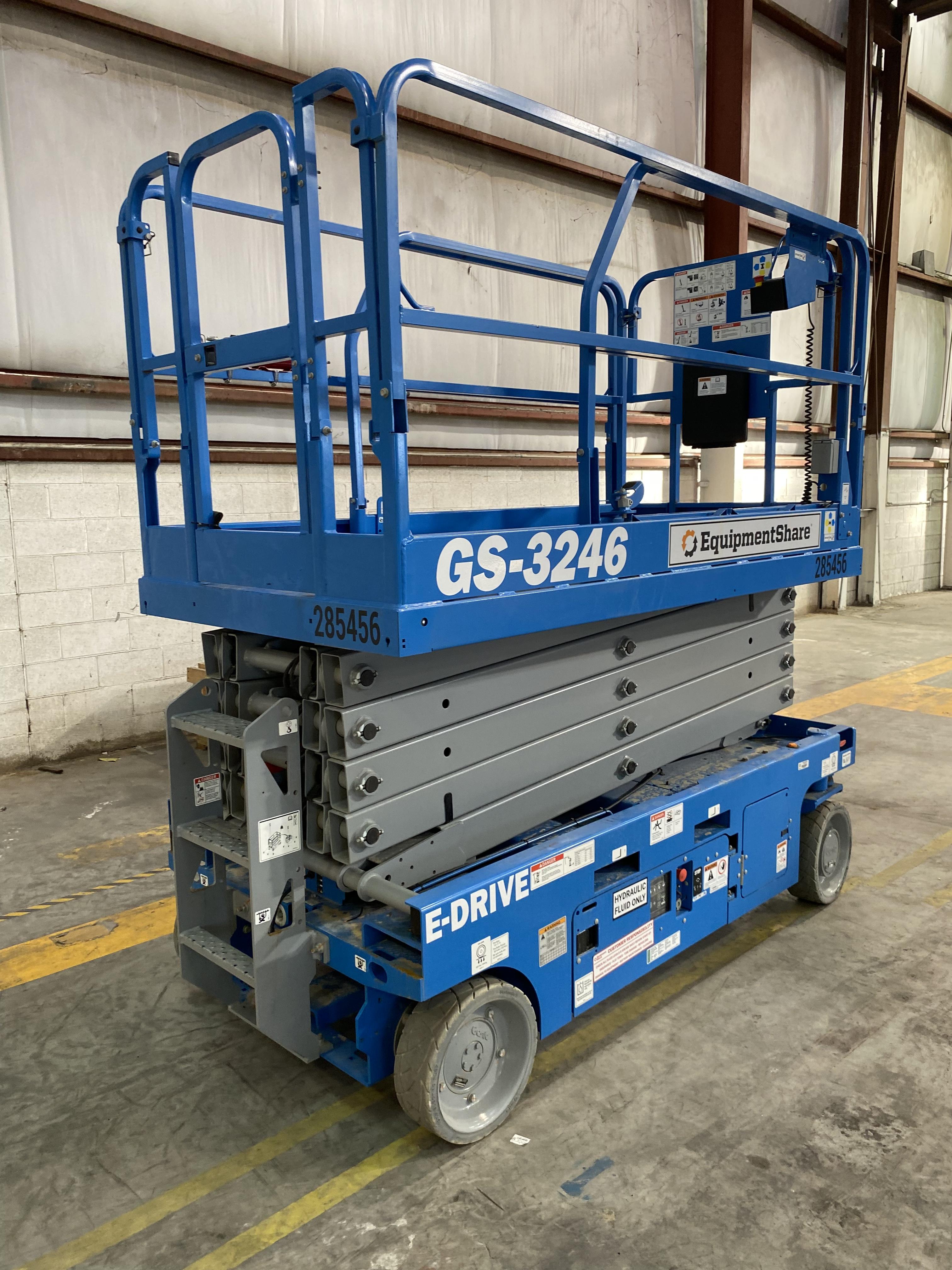 2022 GENIE GS-3246