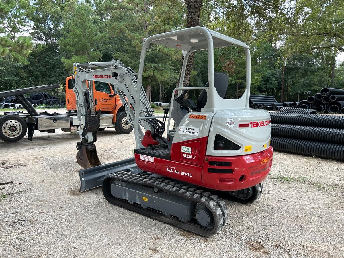 2025 TAKEUCHI TB235-2R
