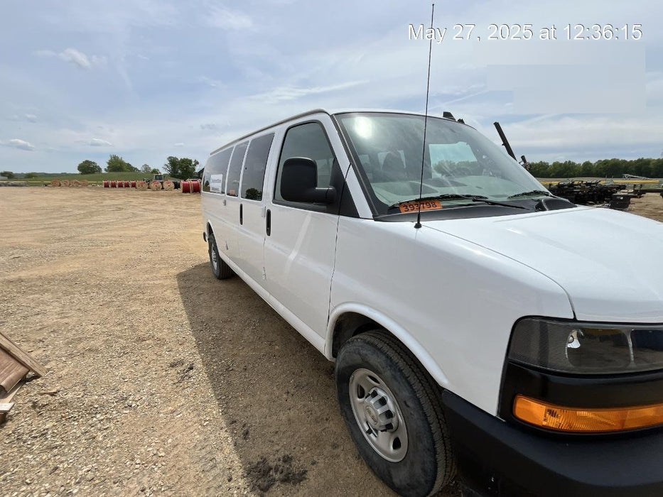 2023 CHEVROLET Express Van - Rental