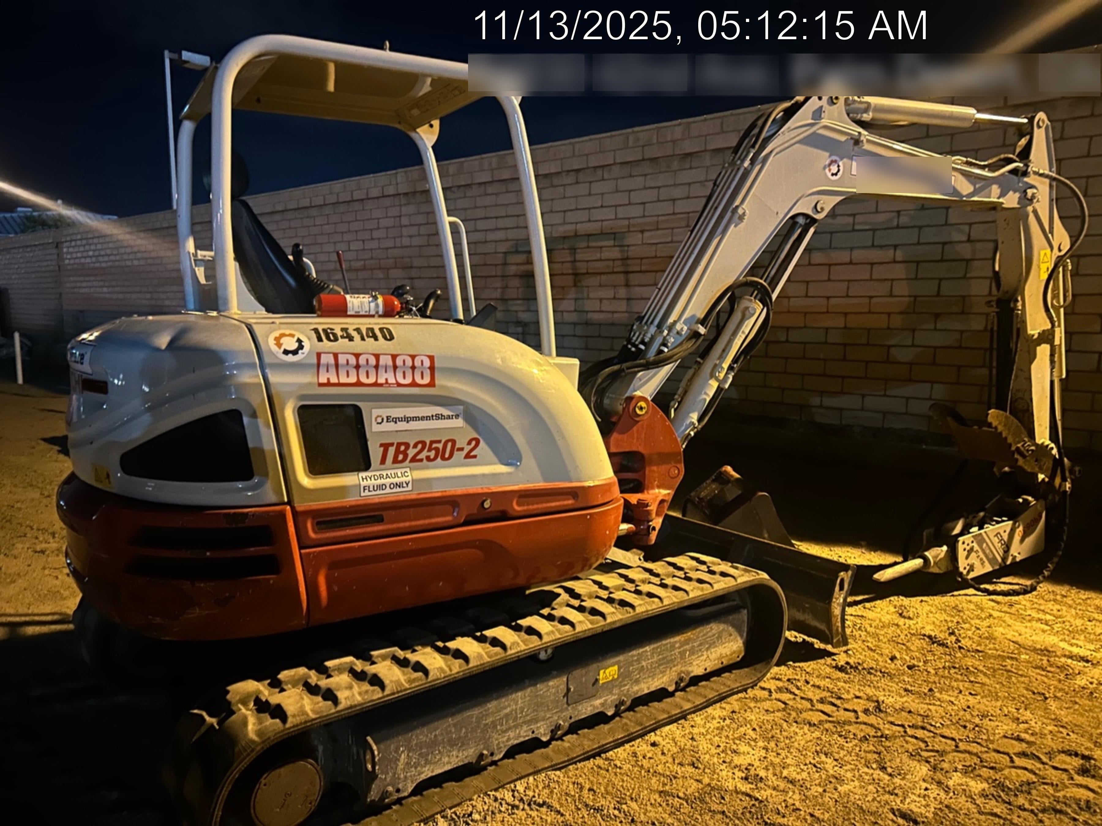 2021 TAKEUCHI TB250-2R