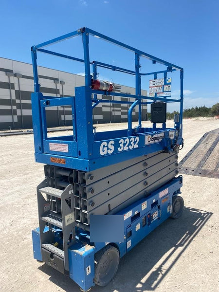 2022 GENIE GS-3232