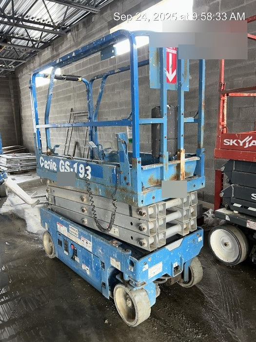 2019 Genie GS-1930 Fixed Rails with Chain Entry