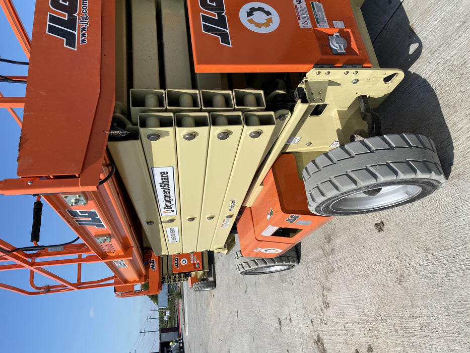 2019 JLG 4069LE