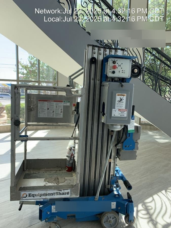 2019 GENIE AWP-30S