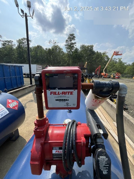 2018 Genie GTH-1056 Genie GTH-1056 w/Enclosed Cab w/HVAC, Work Lights, Solid Tires, Beacon, 60" Carriage and Forks