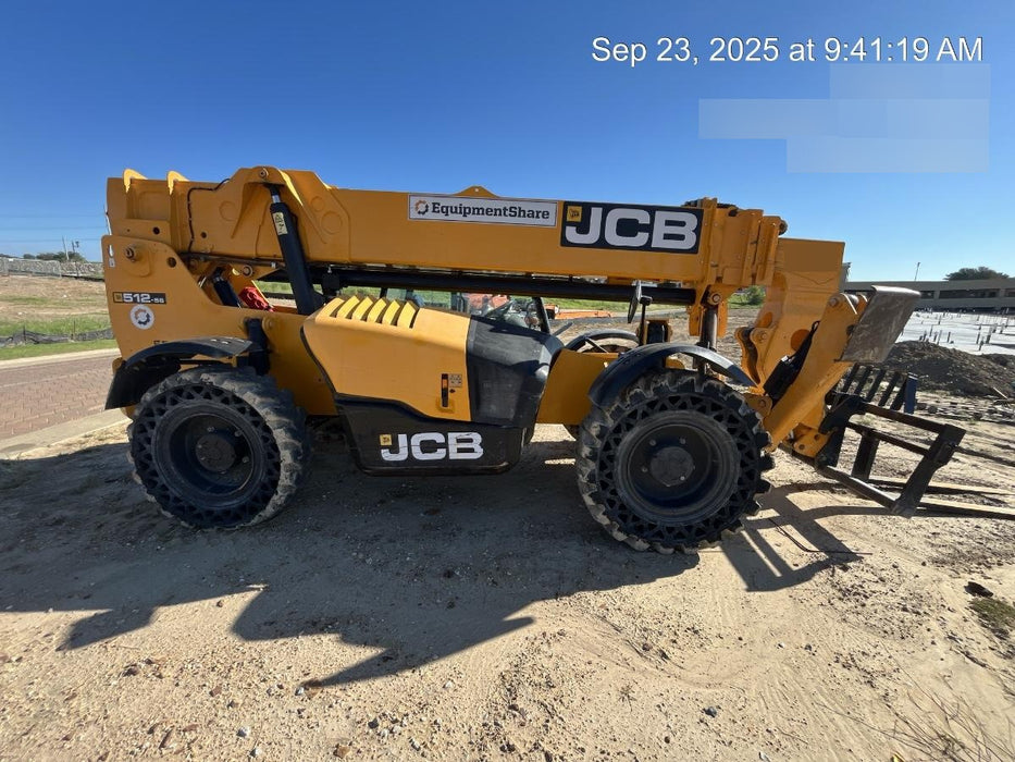 2019 JCB 512-56 Canopy, 109 HP, Solid Tires, STD Worklight, Beacon, Aux Hydraulics, Lifting Eye, Back up Alarm w/66" Carriage/60" Forks