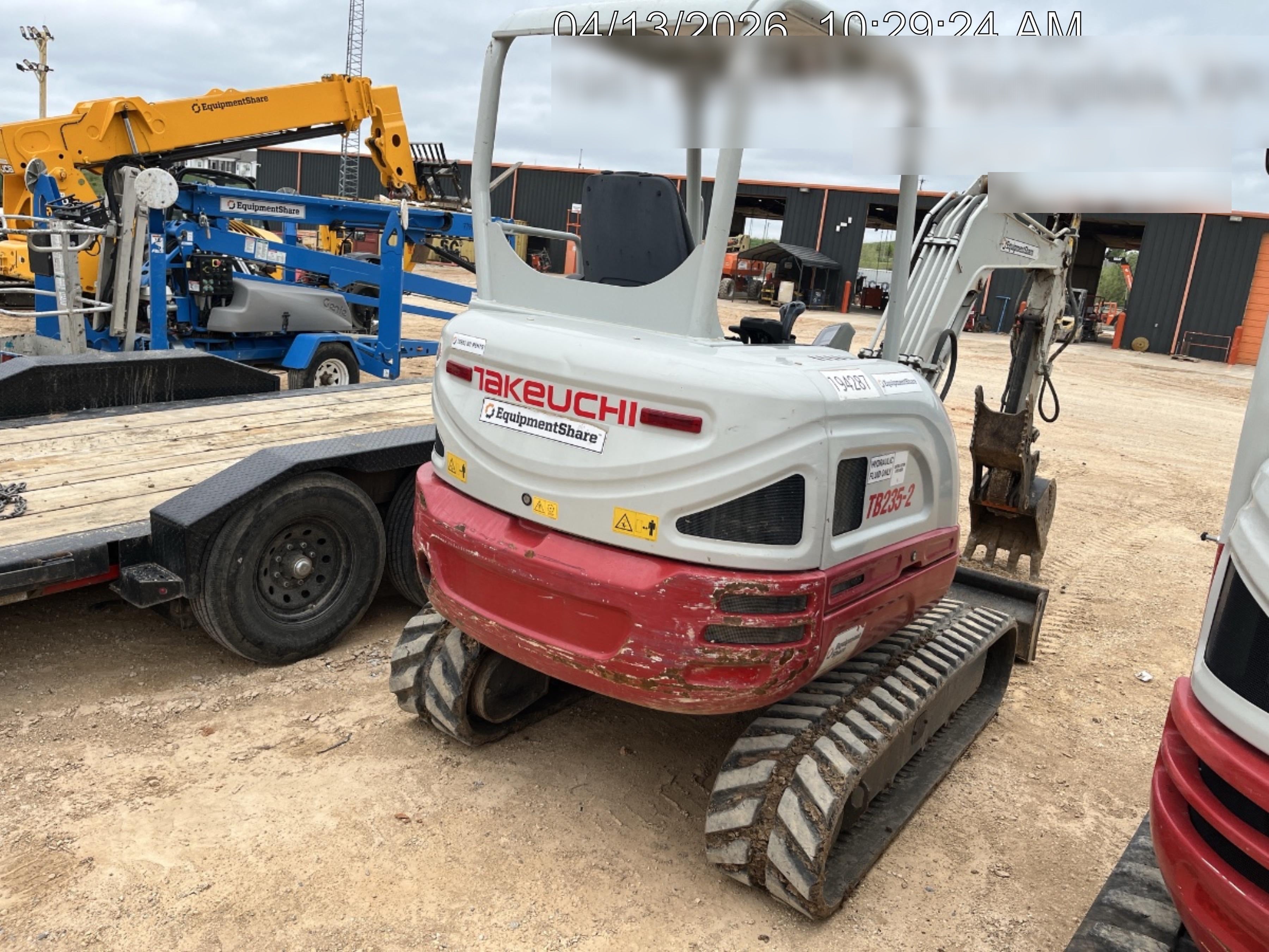 2021 TAKEUCHI TB235-2R