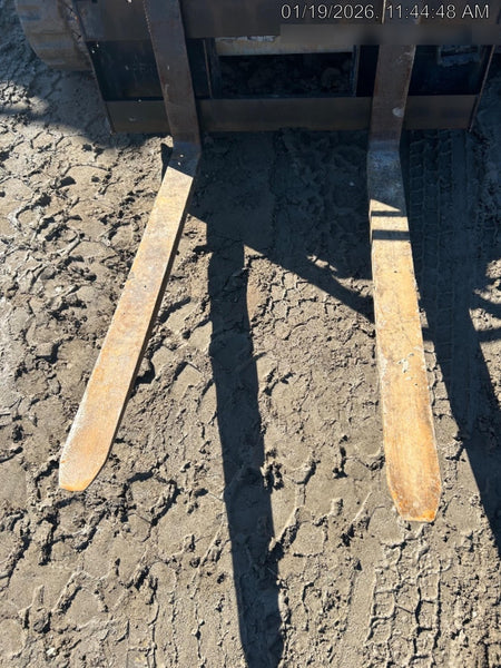 2022 ARROW MATERIAL HANDLING 48" Pallet Forks - Arrow