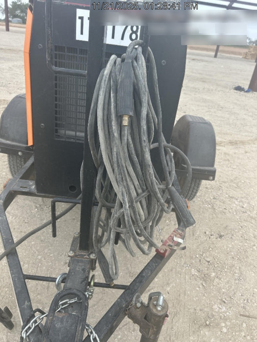 2021 Lincoln Electric Vantage 322 Vantage 322 Ready Pak 3 w/ Decals, ORANGE (includes trailer, cable rack, fender light kit) NO Telematics