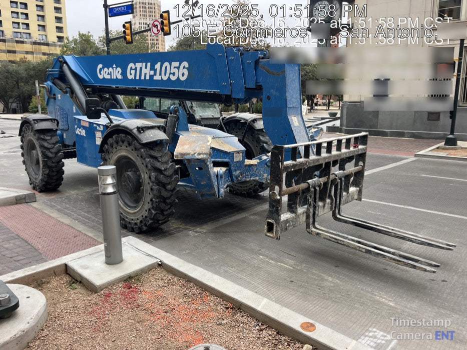 2018 Genie GTH-1056 GTH-1056 w/CAB, Solid Tires, Work Lights, 60" carriage/forks, cab mesh, beacon