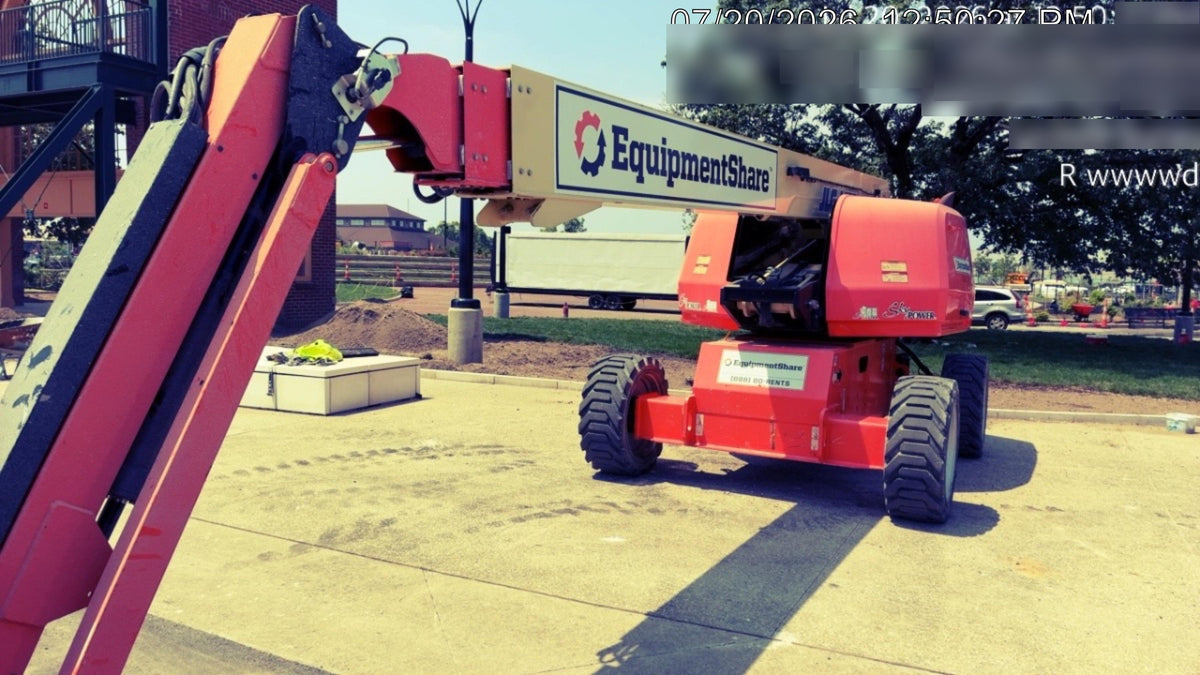 2021 JLG 660SJ