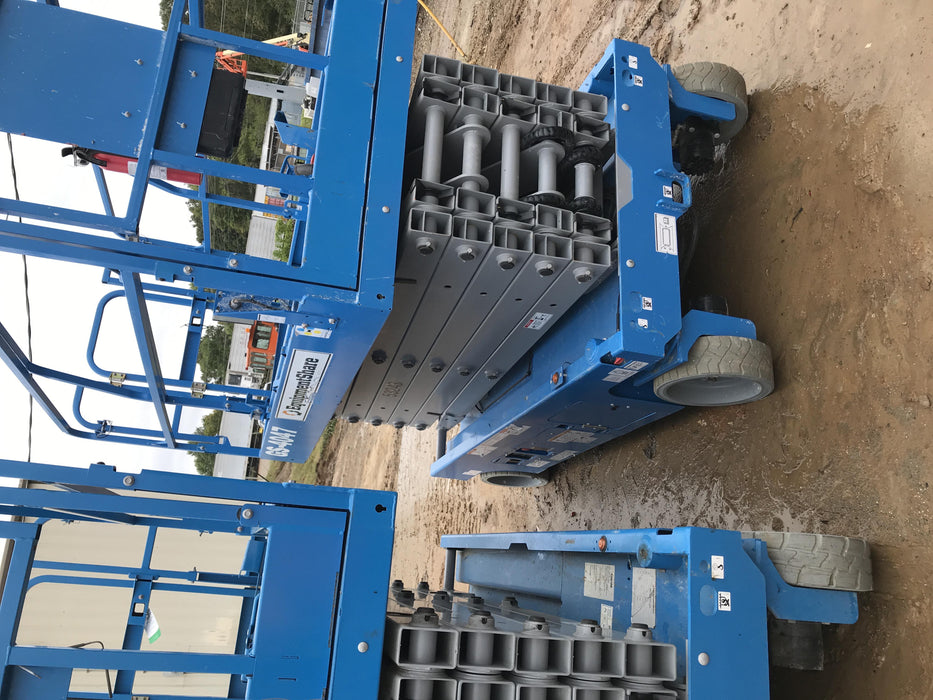 2019 Genie GS-4047 Folding rails with half height swing gate