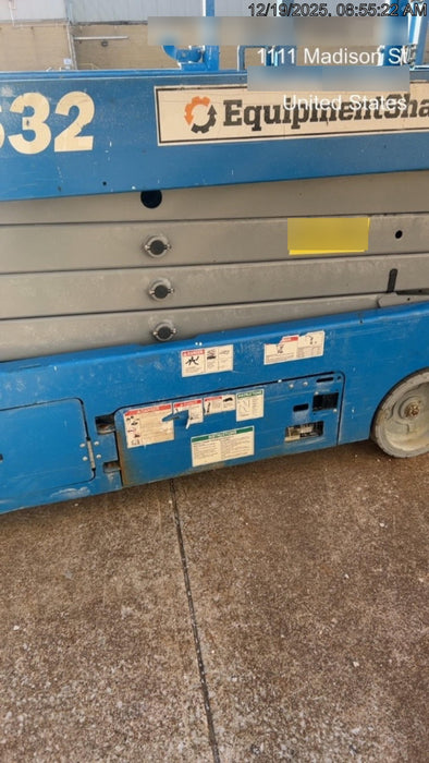 2019 Genie GS-2632 Folding rails with half height swing gate