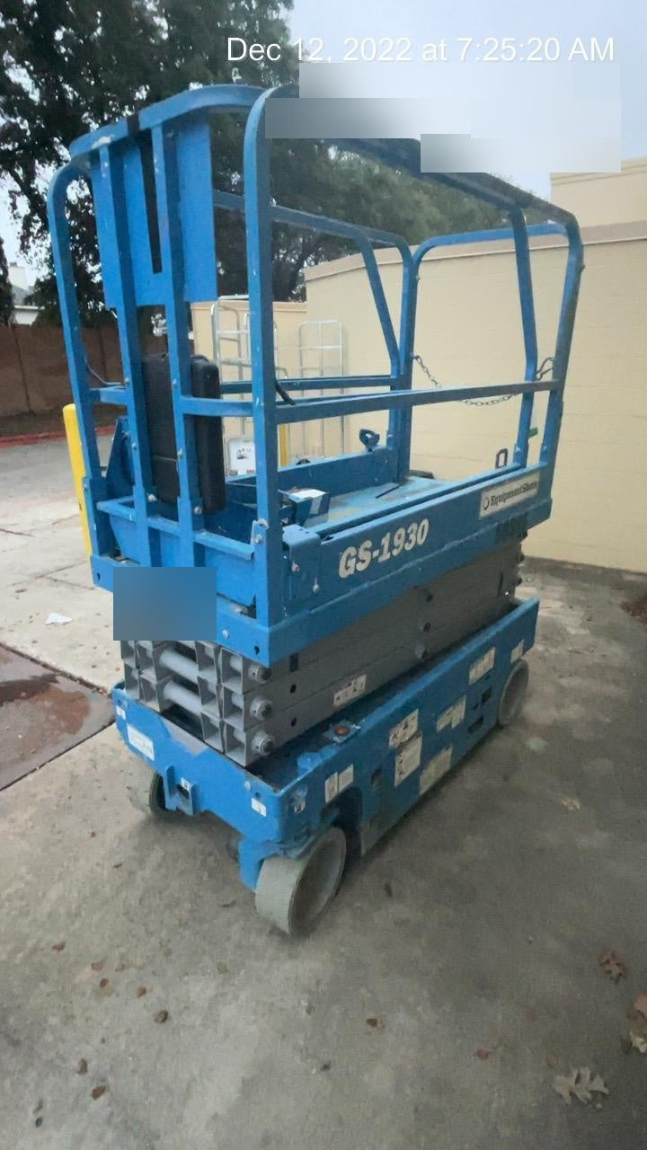 2019 Genie GS-1930 Fixed Rails with Chain Entry
