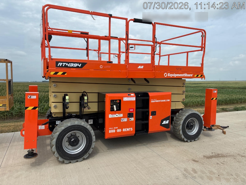 2025 JLG RT4394