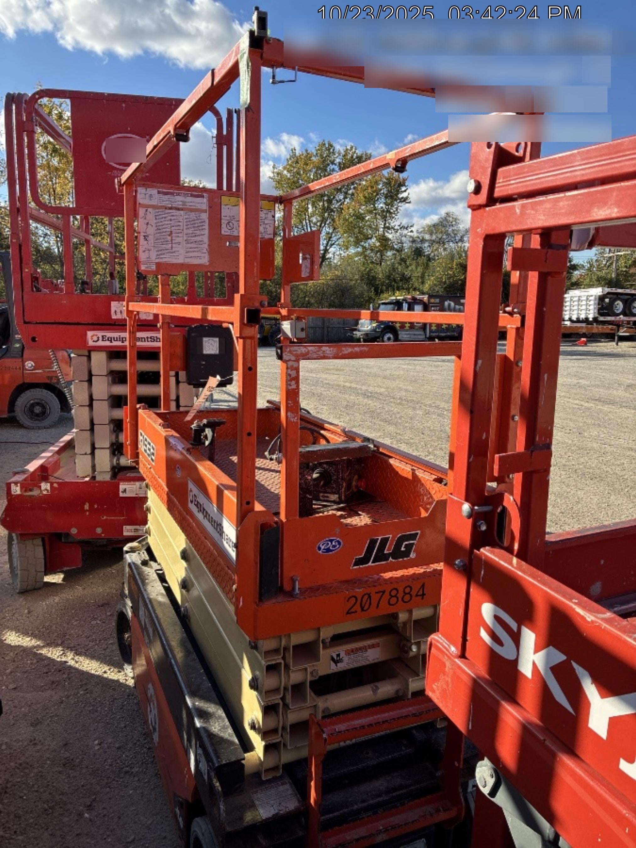 2022 JLG R1932
